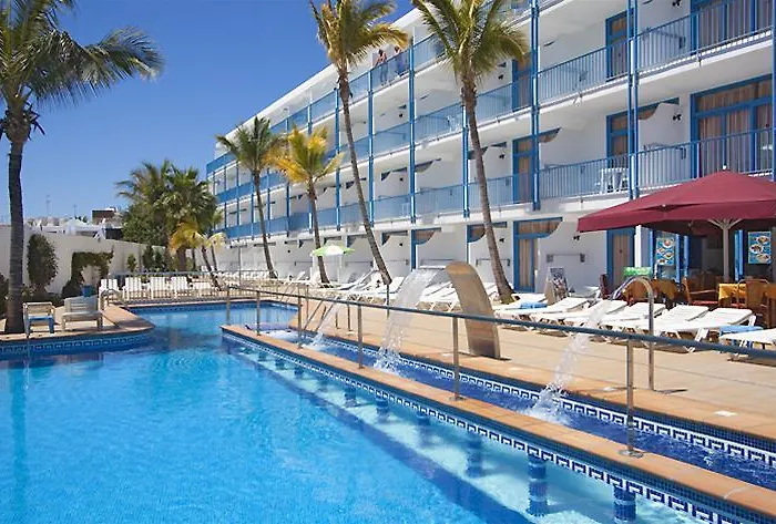 Costa Volcan & Aparthotel 2*