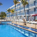 Costa Volcan & Aparthotel 2*