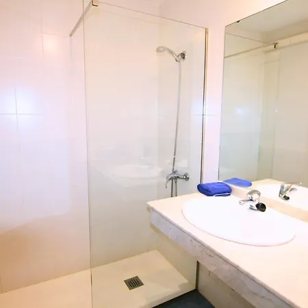 Costa Volcan & Apartment 2*