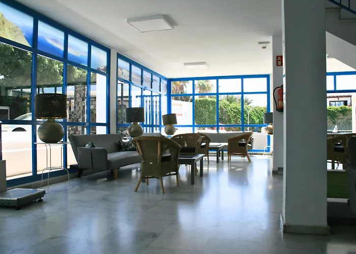 Costa Volcan & アパートホテル プエルト・デル・カルメン