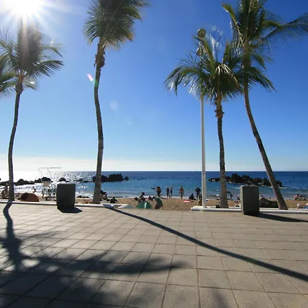 Costa Volcan & Aparthotel 2*